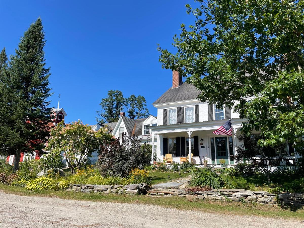 Stone Hearth Inn And Eatery Chester Exterior foto
